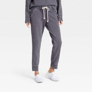 Universal Thread Dark Gray Joggers Size Medium